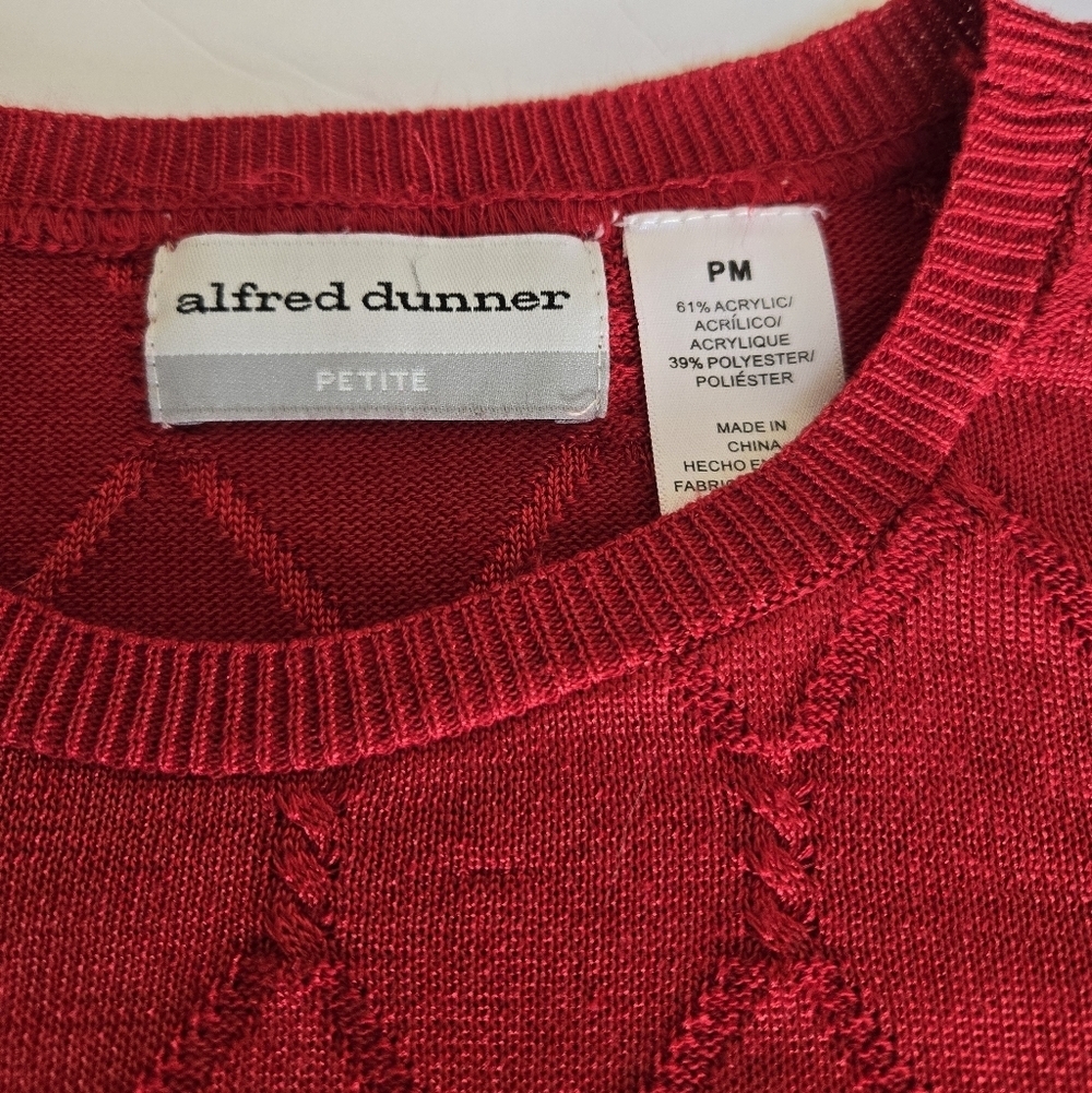 Alfred Dunner Red Women's Short Sleeve Top.Size M petite - Picture 3 of 9